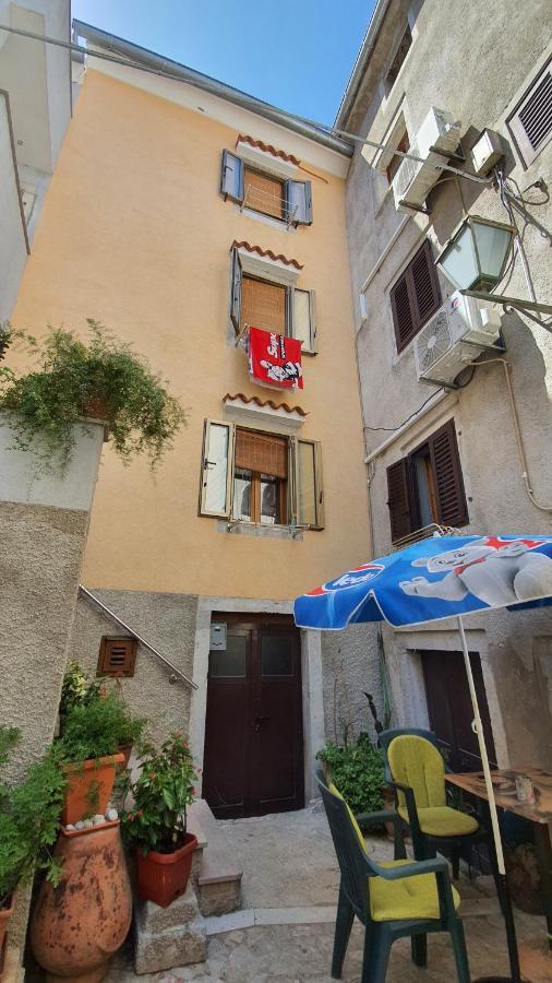 Franceska Apartmani Црес Экстерьер фото