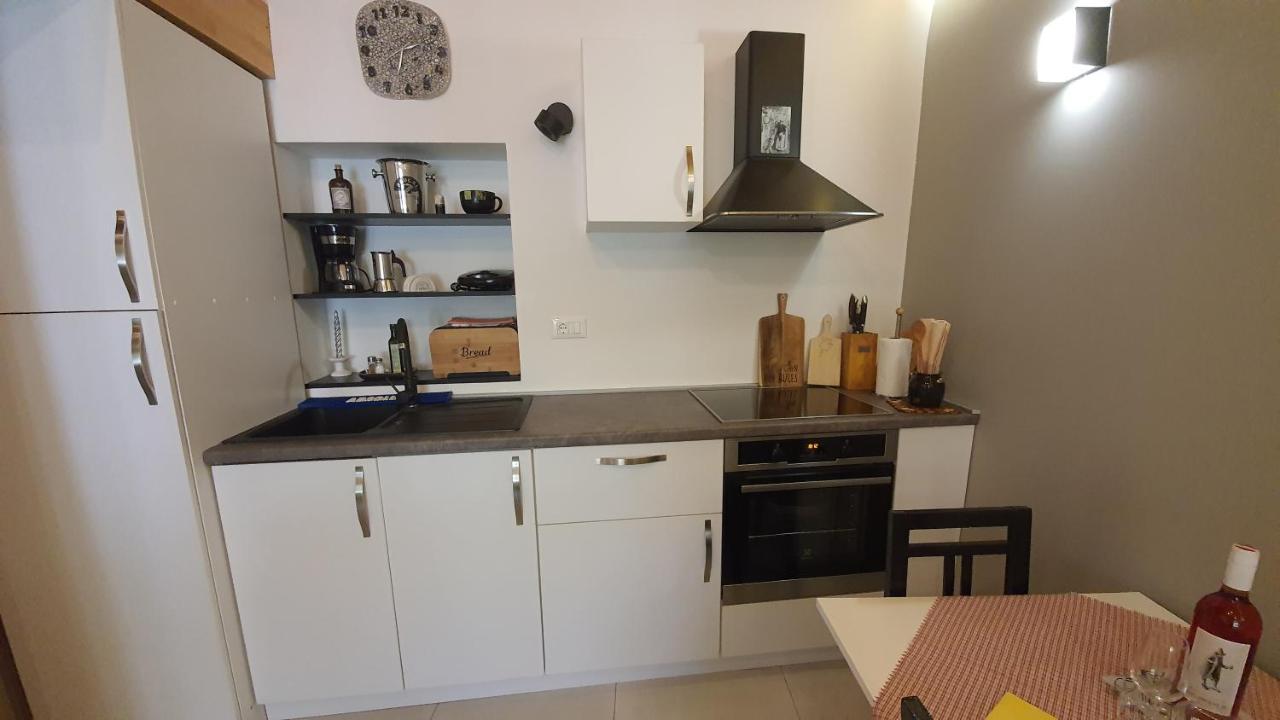 Franceska Apartmani Црес Экстерьер фото