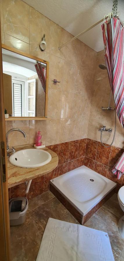 Franceska Apartmani Црес Экстерьер фото